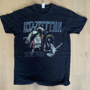 Black Led Zeppelin vintage shirt size M
